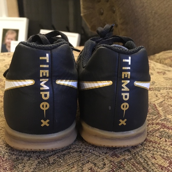 Nike Other - Boys indoor soccer shoes